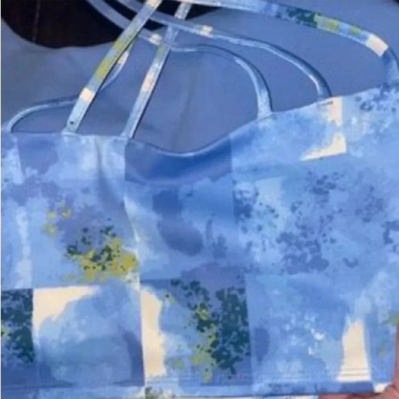 DIP  Take It Easy Printed Sports Bra Blue/Cream Size 1X Strappy Back - Picture 4 of 10